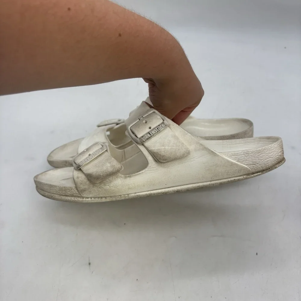 Birkenstock shop confidence